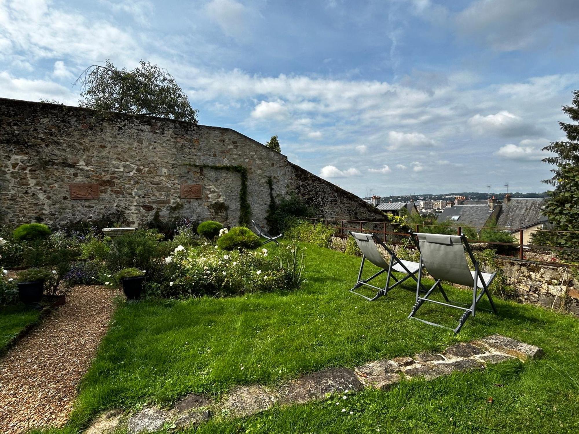 Demeure Jousset Des Berries Apartment Le Mans Exterior photo
